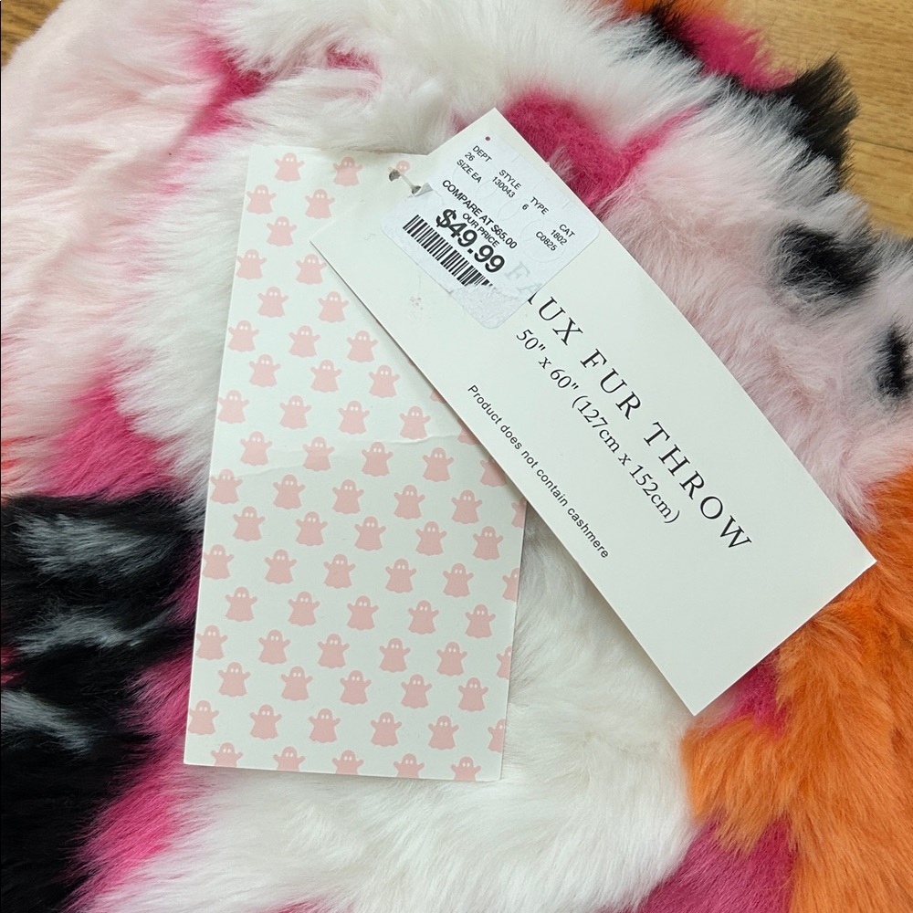 Halloween Themed Faux Fur Throw - Picture 3 of 4